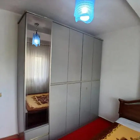 Apartament In Τίρανα